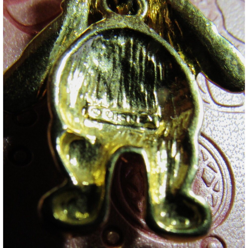 Disney Winnie the Pooh Charm Pendant 1.5 " Licensed Disney Gold Tone Movable - Picture 5 of 9